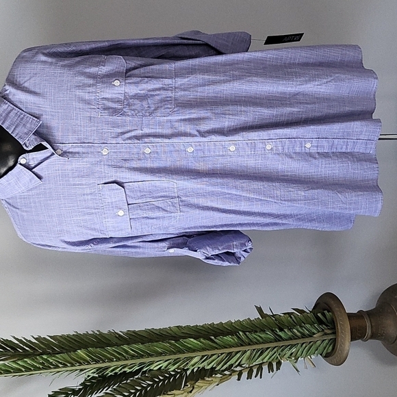 Apt. 9 blue and white crosshatch pattern long sleeve button down NWT - Picture 1 of 7